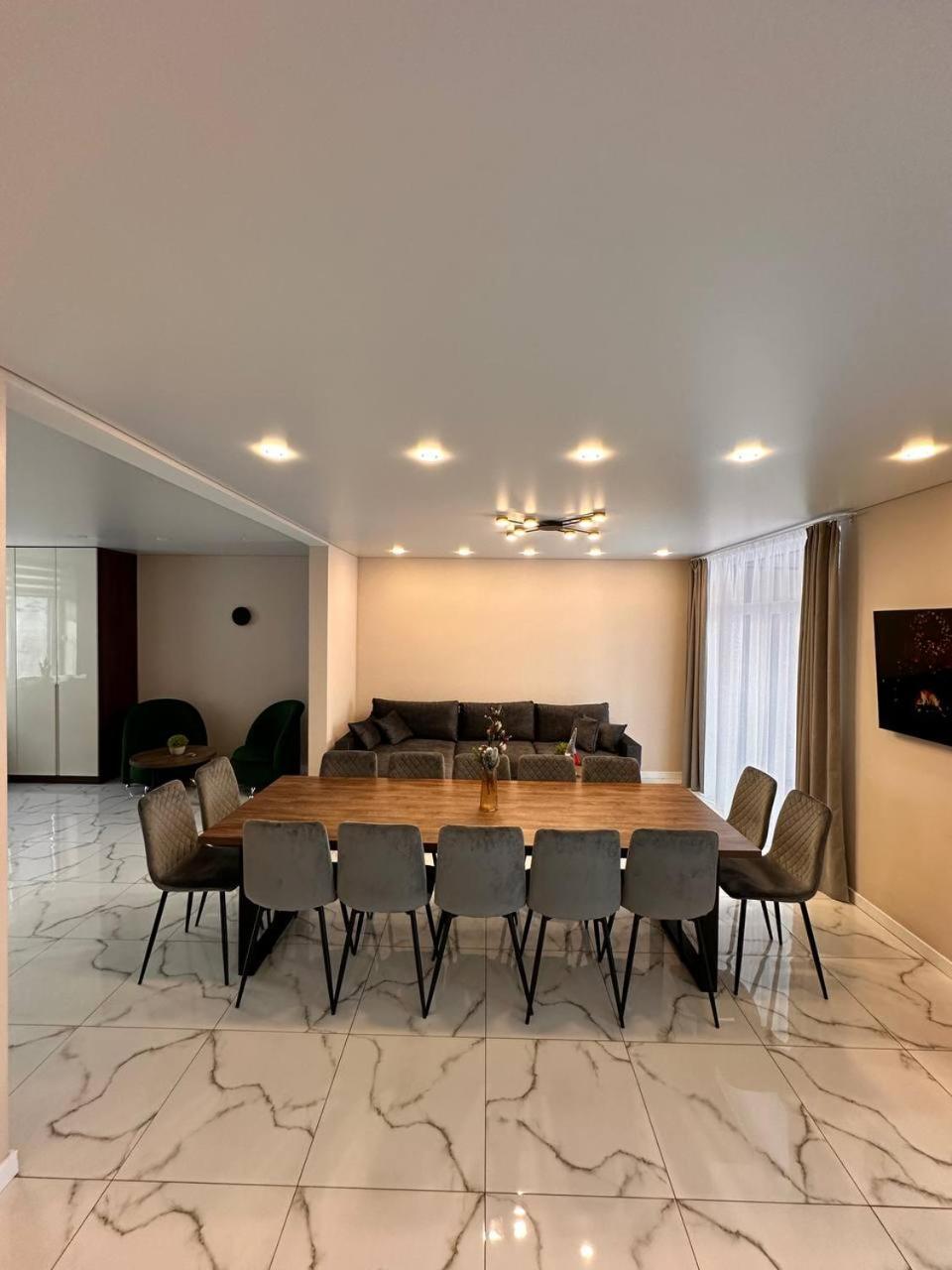 팔리아니츠야 Park House 아파트 외부 사진